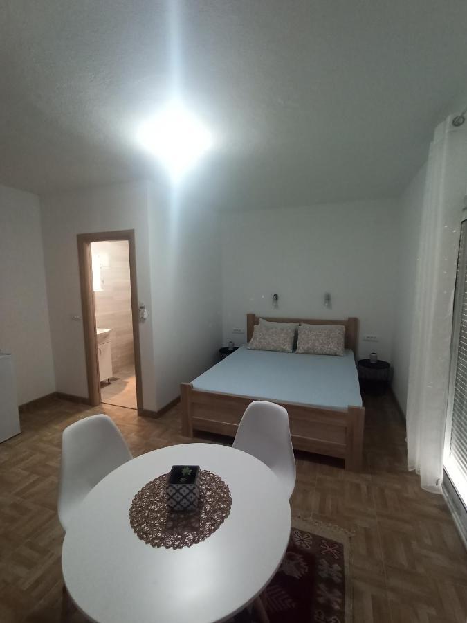 Lastva Holliday Rooms Budva Exterior photo