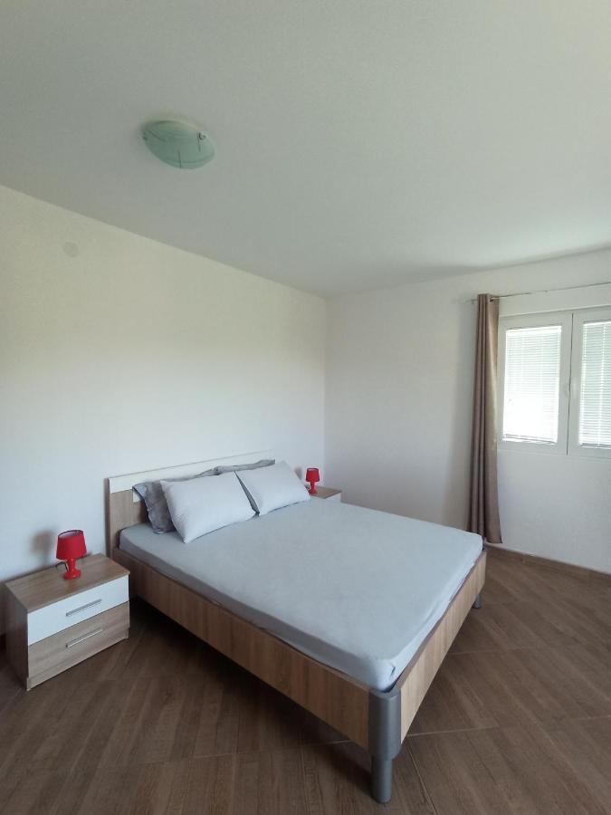Lastva Holliday Rooms Budva Exterior photo