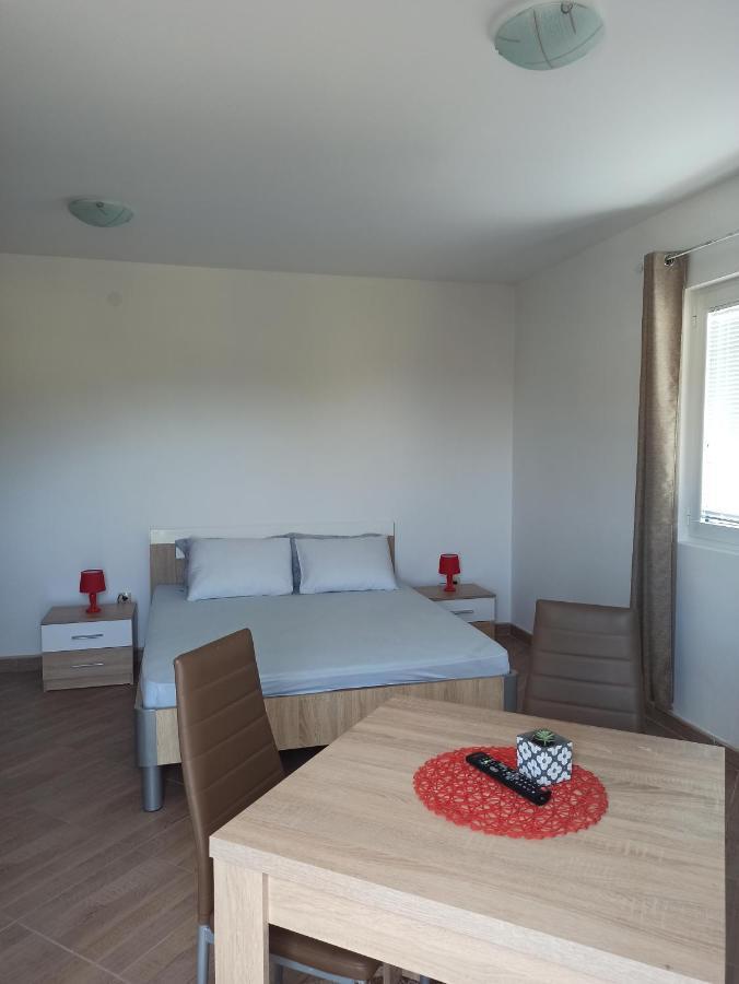 Lastva Holliday Rooms Budva Exterior photo